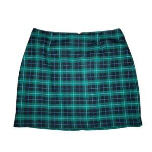 Old Navy Green and Black Plaid Mini Skirt Size 4 | Preppy Flannel Holiday Y2K